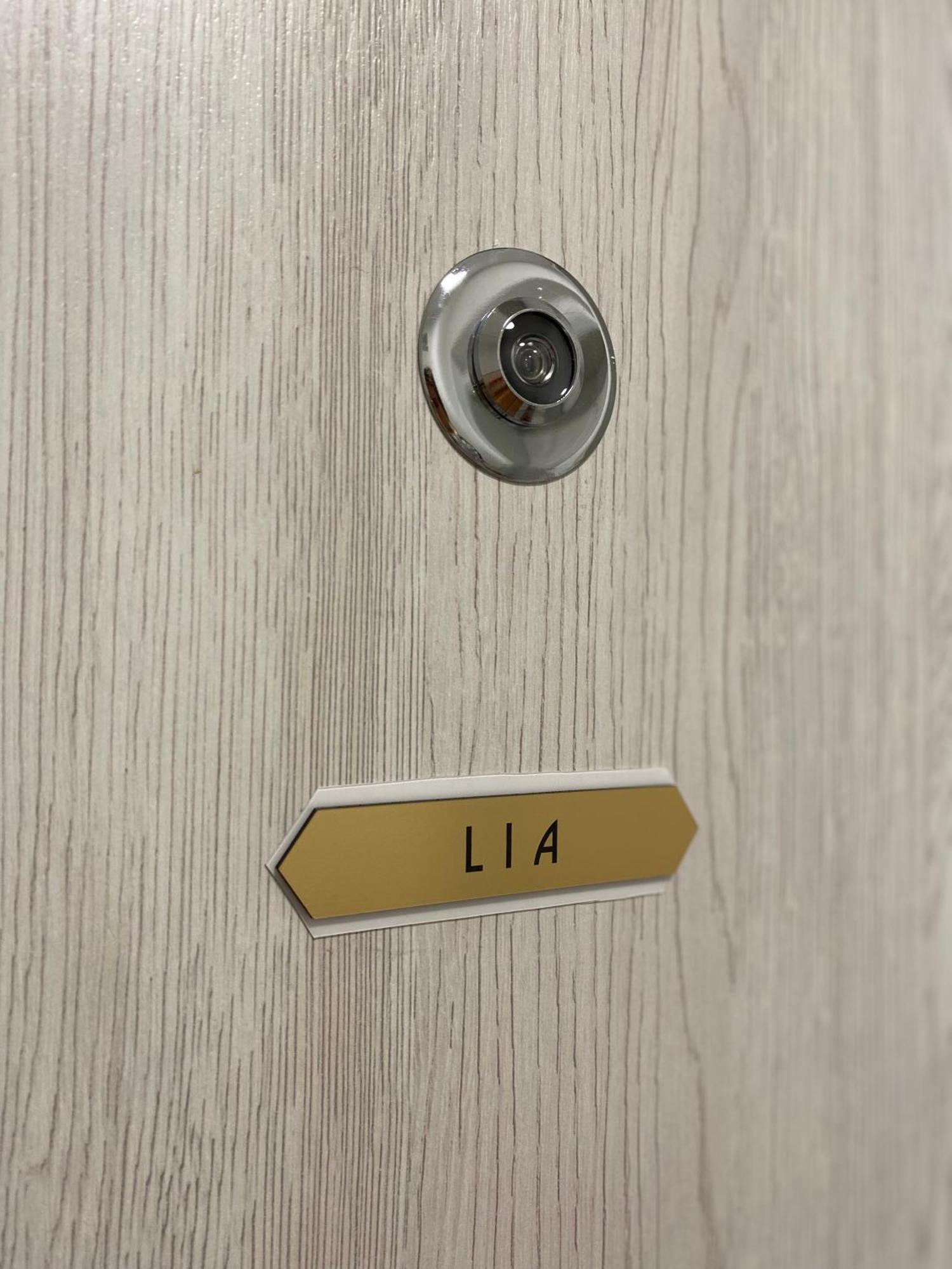 Lia - Private Parking Apartman
